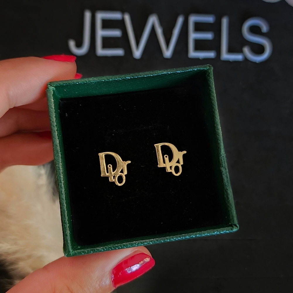 18K Real Saudi Gold Stud Earring